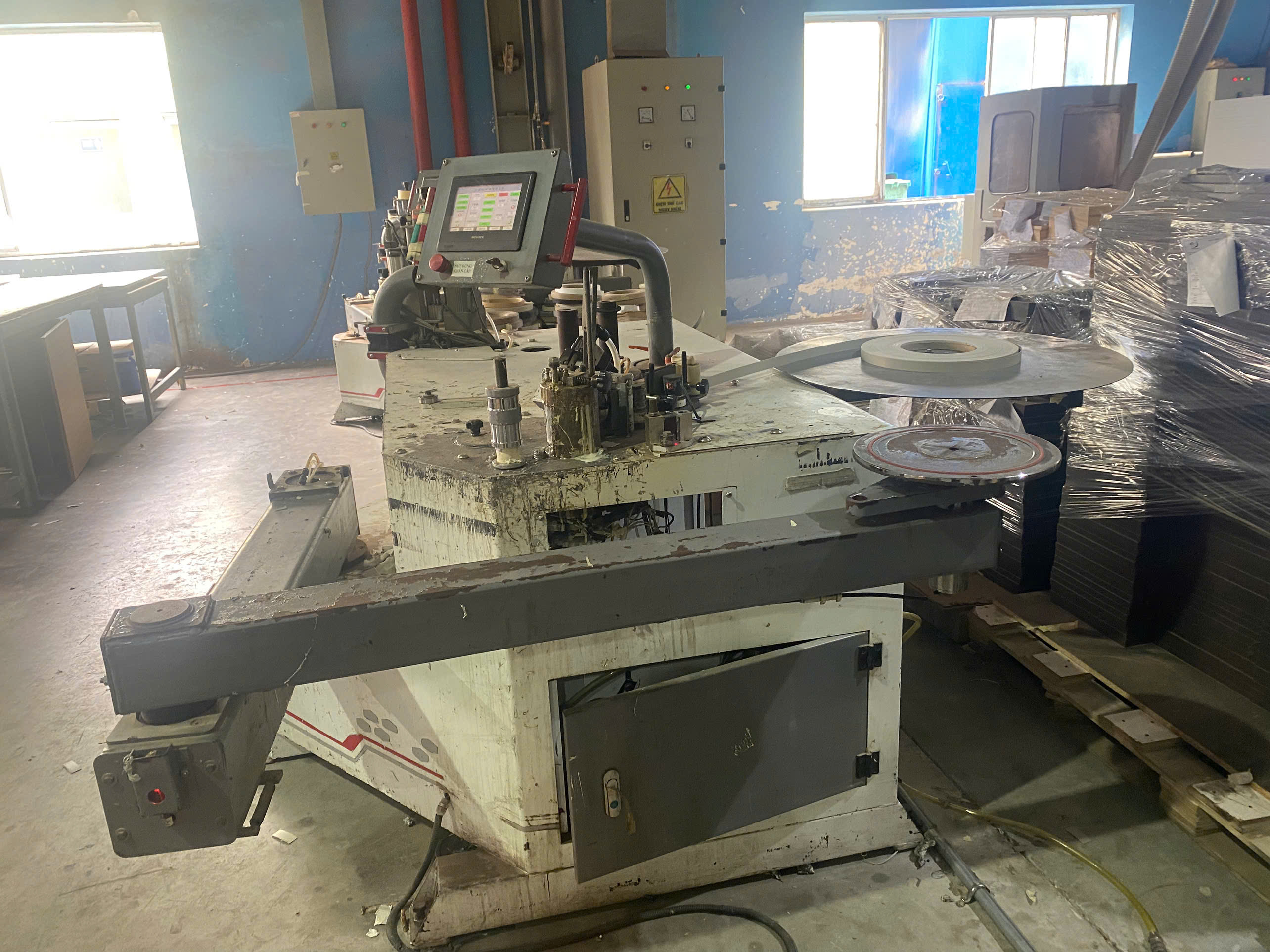 Edge Banding Machine.jpg